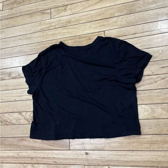 TRULY MADLY DEEPLY Womens L Crop Tee Daisy Black Nature Classic Boho Basic L - Picture 3 of 16